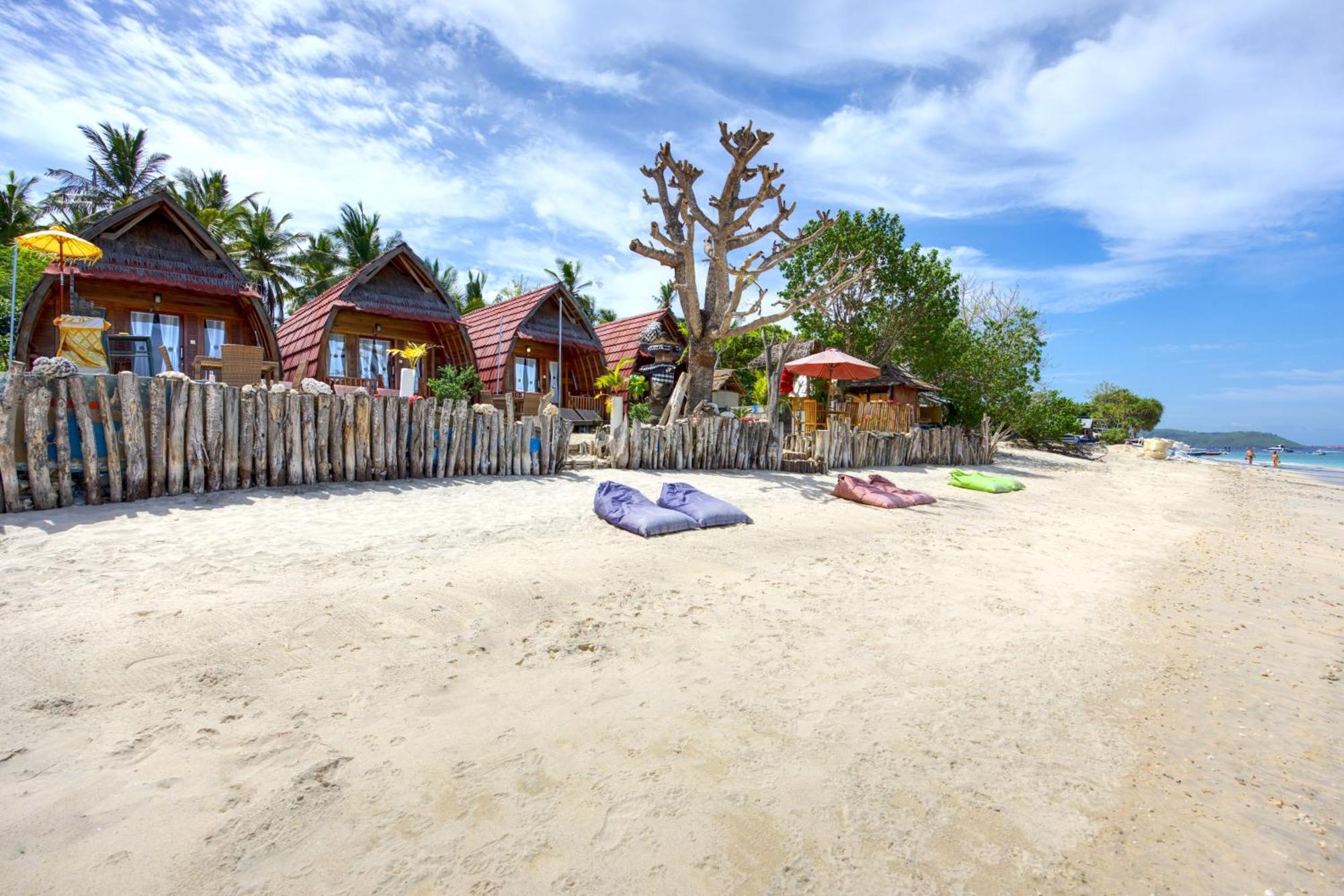Santen Beach Bungalows Ped المظهر الخارجي الصورة